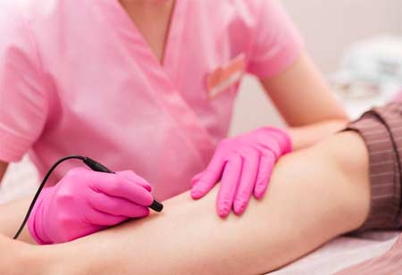 An illustration of multiple, numbered birthday candles melting at different speeds. 